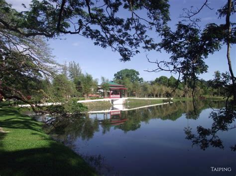 Taiping Lake Gardens (Taman Tasik Taiping) - Taiping