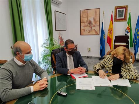 El Ayuntamiento Y Feafes Salud Mental Zafra Renueva El Acuerdo Para La