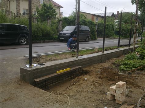 Установка столбов и лаг под заборы в Москве и Московской области. Цены ...