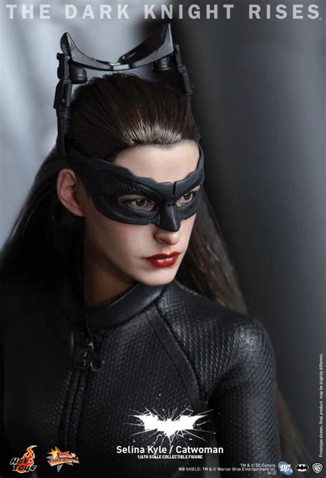 Hot Toys Shows Off Its Scale The Dark Knight Rises Catwoman