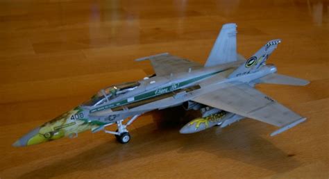 1 72 Revell F A 18 Hornet By Andreas Lang