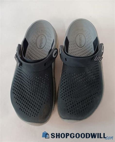 Crocs Uni Sex Blue Sandals Size Men 5 Women 7