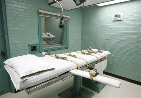 Texas death row plot triggers call for more prison guards