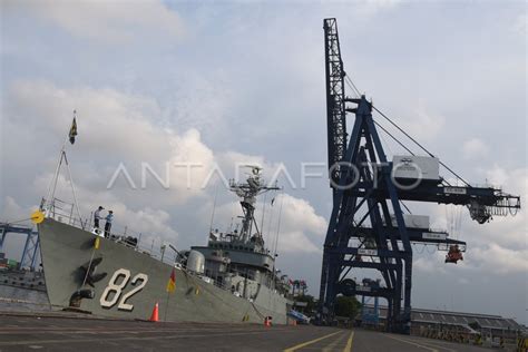 KAPAL PERANG IRAN ANTARA Foto