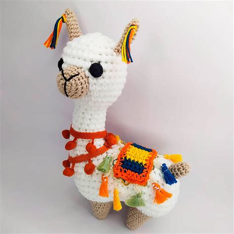 Amigurumi llama free crochet pattern » Weave Crochet