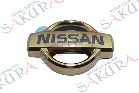 Refaccionaria Sakura Emblema Cajuela Nissan Nissan