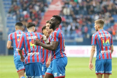 Ligue 2 Alexandre Mendy porte un SM Caen victorieux devant Nîmes