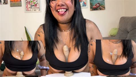 Meganxx Fucking My Tits On The Table Manyvids