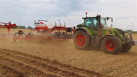 Planting Corn With A New White Planter And Fendt Tractor Youtube