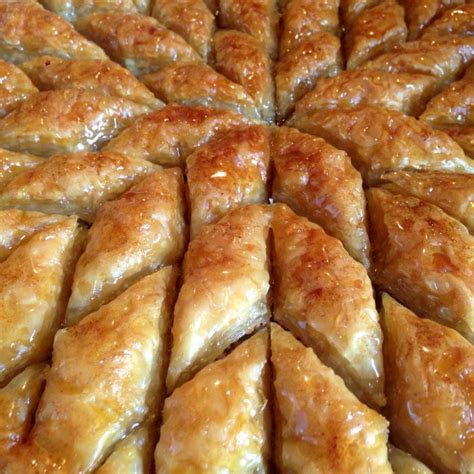 Baklawa aux amandes et noisettes avec pâte Filo Recette gateau