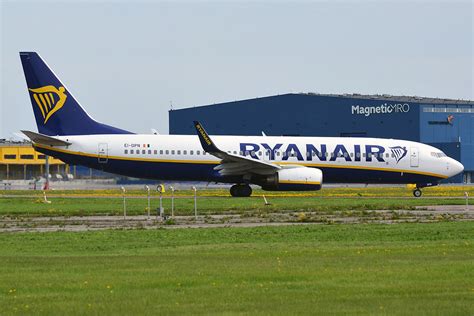 Ryanair EI DPN Boeing 737 8AS Anna Zvereva Flickr