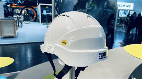 Centurion Concept Safety Helmet Launched With Mips Technology