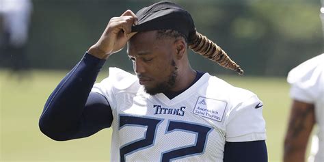 Derrick Henry Hair Derrick Henry Hair Draws Jokes On Twitter Sports