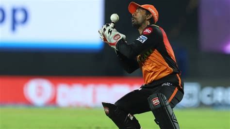 "Resumption of IPL 2021 is doubtful": Wriddhiman Saha opines on playing ...