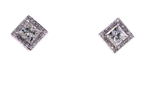 Princess Cut Diamond Platinum Stud Earrings For Sale at 1stDibs