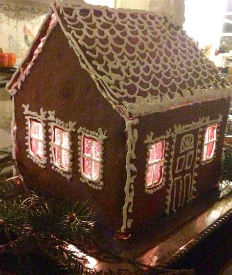 How To Make Sugar Glass Windows For Your Gingerbread House | Learn ...