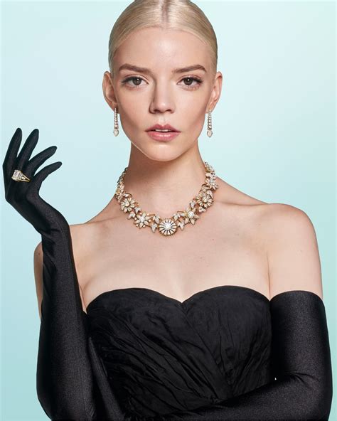 Tiffany & Co. Unveils New High Jewelry Campaign - Hong Kong Times Square 
