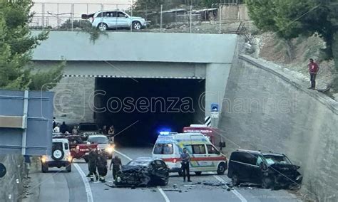 Ss Jonica Un Grave Incidente A Trebisacce Due Feriti Uno Grave