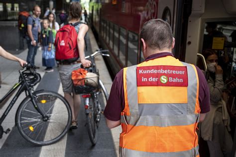 Wegen Überfüllung Regionalexpress 50 muss in Riesa geräumt werden