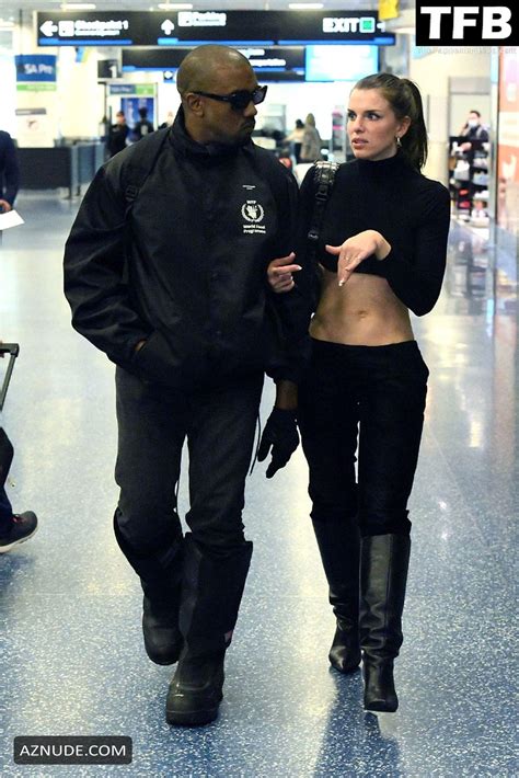Julia Fox Sexy Seen Flaunting Her Hot Body In A Crop Top At The Miami International Airport AZNude