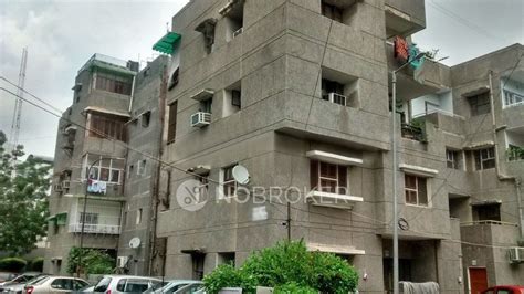 Indraprastha Apartment Dwarka Rent WITHOUT BROKERAGE Semi Furnished 3