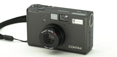 I'm glad my good friend Brad let me play with his Contax T3 camera.