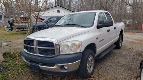 2007 Dodge Ram 1500 5.7L Hemi 4-door short bed - mileage 145,005 - has ...