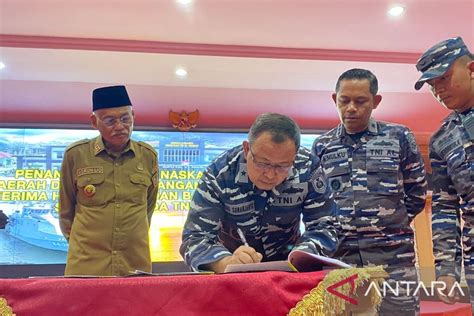 Pemprov Sulawesi Tenggara Resmi Hibahkan Tanah Dan Bangunan Mako Lanal