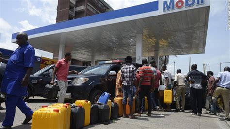 Nigerians React To Ongoing Fuel Crisis Cnn