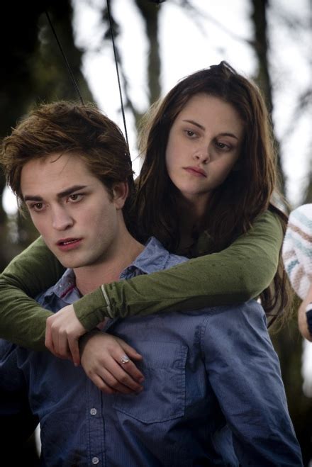 Edward And Bella In The Tree