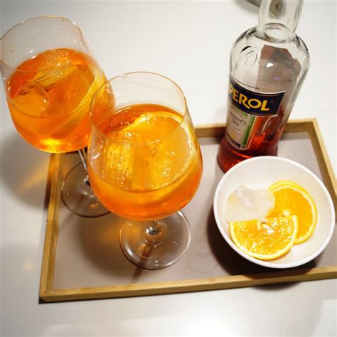 Italiensk Aperol Spritz Aperol Spritz Med Hvidvin Min Madopskrift