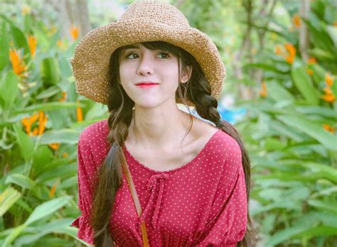 Dung Nhan N Ng B Ng C A N Sinh B O Ch Si U Hot Tr N Mxh