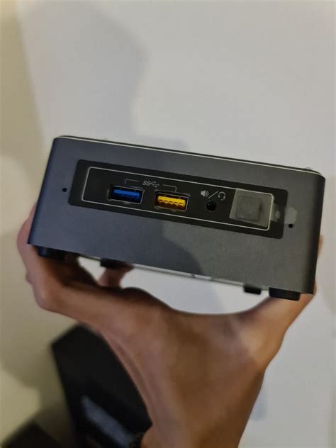 Intel NUC7i3BNH (Faulty), Computers & Tech, Desktops on Carousell