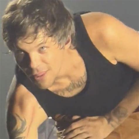 Baby Girl On Twitter This Is Exactly How He Looks When Hes Teasing You And Eating Your Pussy