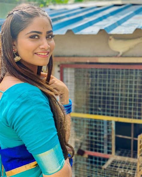 Hot Saree TV Serial Actress Shivani Narayanan Hot Photos In Latest Designer Sarees Designer