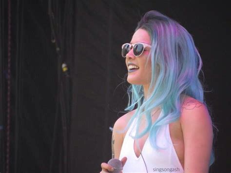 HALSEY | Long hair styles, Hair styles, Beauty