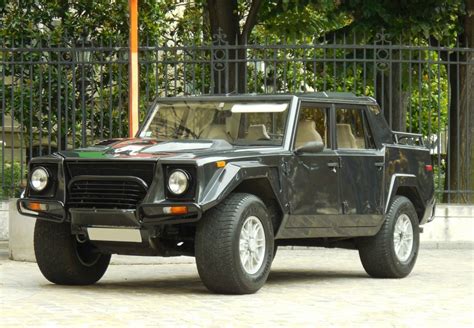 Lamborghini Lm002