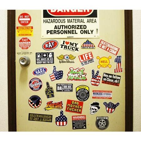ステッカー アメリカン 車 バイク アウトドア スーツケース おしゃれ かっこいい FUCK YOU ファックユー BADASS STICKER SUPPLY U S JUNKYARD