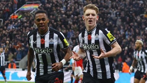 Newcastle End Arsenals Unbeaten Start As Anthony Gordon Scores