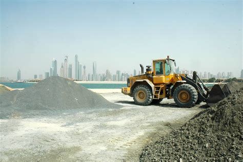 Palm Jumeirah Al Marwans Machinery Building One Of Dubais Iconic