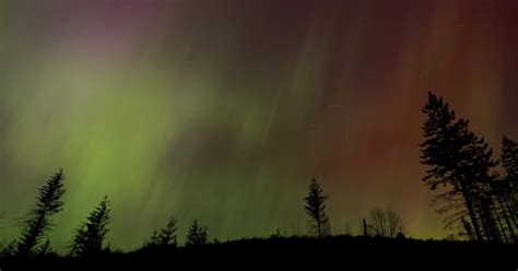 Le foto più belle dell aurora boreale in Italia e nel mondo lo