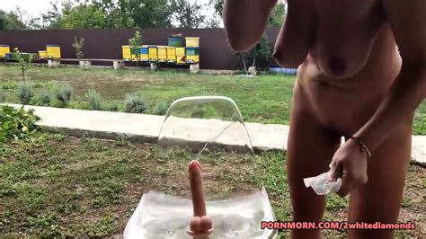 I Found A Nude Milf In The Park