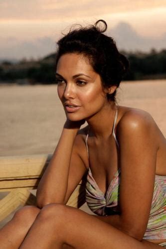 Naked Esha Gupta Added 07 19 2016 By