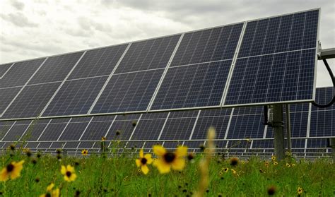 More Solar Farms Planned In Kansas Country 1013 Kfdi