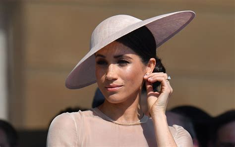 Sekret Pi Knej Cery Meghan Markle Tajemnice Zdradzi A Jej Kosmetyczka