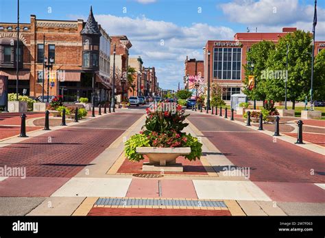 Discover America’s Top Main Street: The Best Vibrant Downtown Experience - Hunter Games Magazine