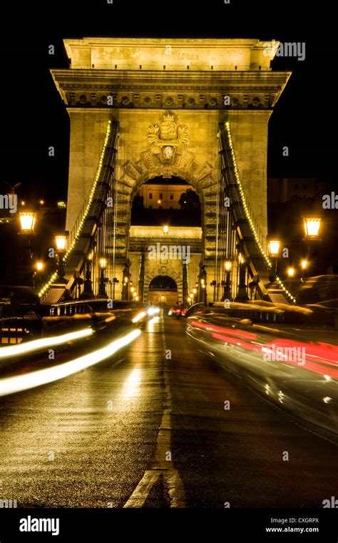 Budapest City East Europe Europe Chains Hi Res Stock Photography And