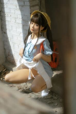 Chunmomo 蠢沫沫 小黄帽 绅士版 Chunmomo 蠢沫沫 小黄帽 绅士版 Porn Pic