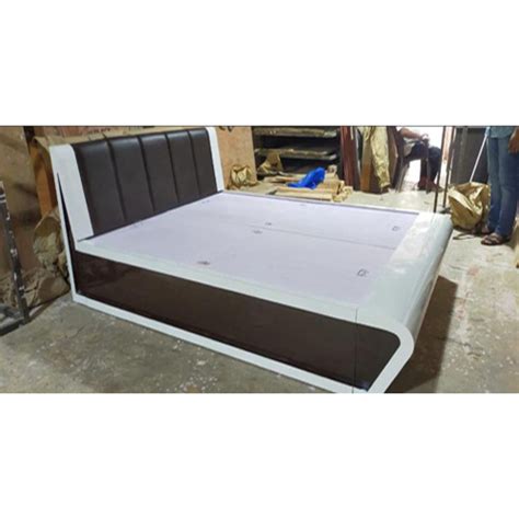 Polished Glossy Finish Half Round Queen Size Bed At Best Price In