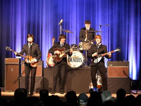 The Cavern Beatles Treten In Apoldas Stadthalle Auf